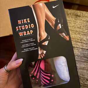 Nike Studio Wrap - Pink